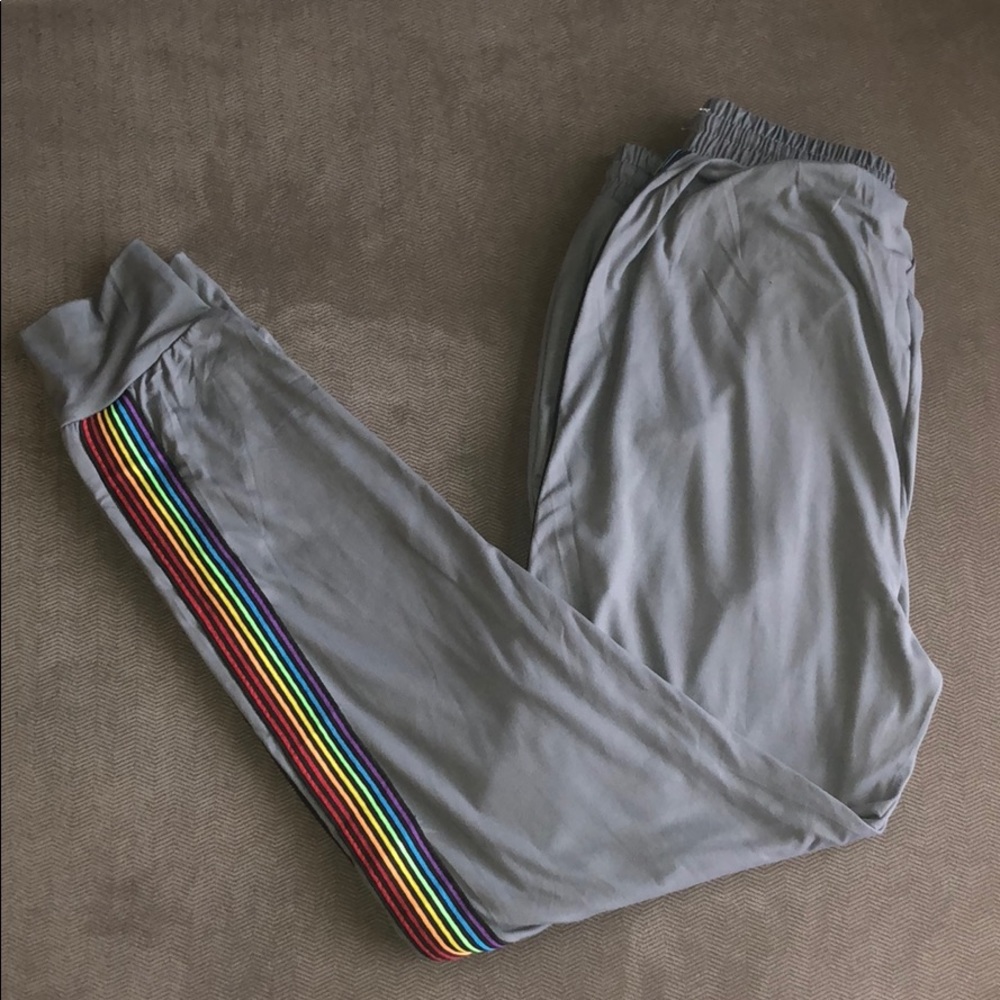Women’s Gray Rainbow 🌈 Stripe Pants